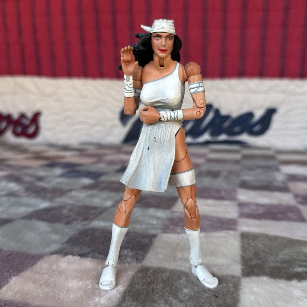 MARVEL LEGENDS TOY BIZ 2003 URBAN LEG. ELEKTRA WHITE COSTUME 1:12 FIGURE Only